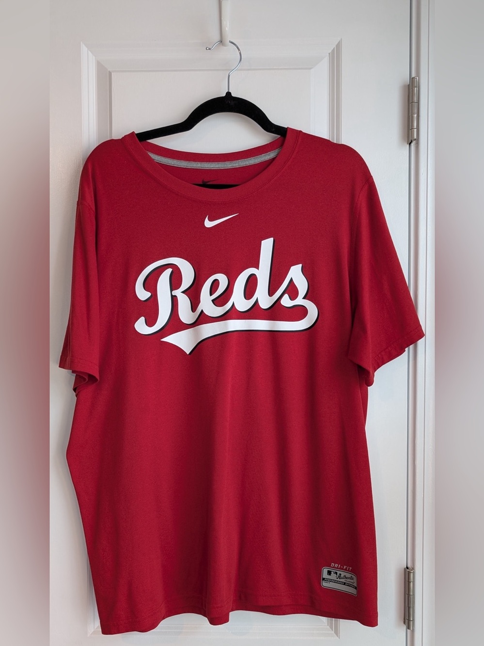 Nike Men’s MLB Cincinnati Reds Dri-Fit T-shirt Size Large